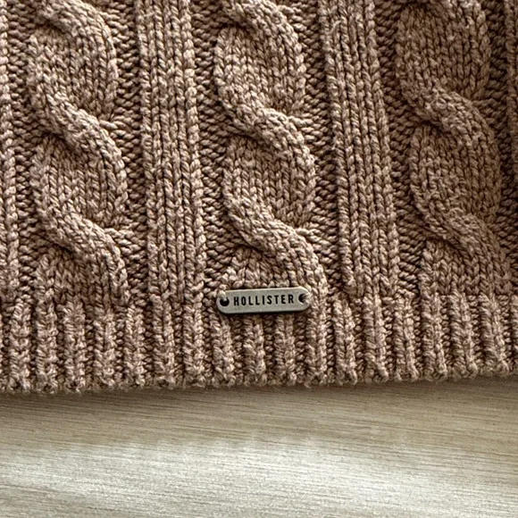 Hollister Tan Cable Knit Cardigan and Tank Set - Picture 4 of 6